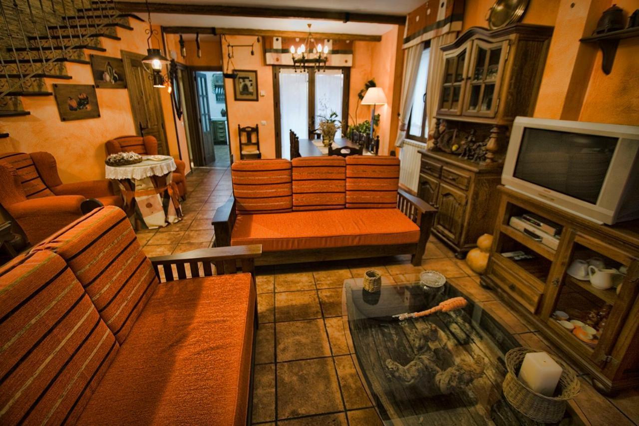 Casa Rural El Herrero De Pollos Luaran gambar